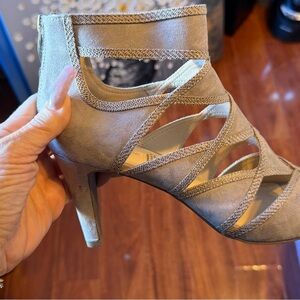 Elegant Tan Strappy Heels